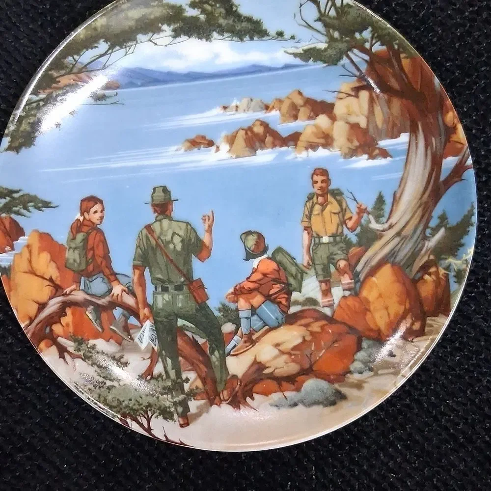 American Portraits Plate collection - 5‎ pc. Avon 1985
